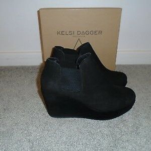 KDB BLACK OILED SUEDE BOOTIES
